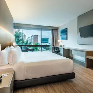 Express - Parque La 93, An Ihg 4* Bogotá